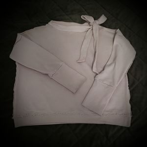 🏷MAKE AN OFFER!! Coldshoulder Sweater